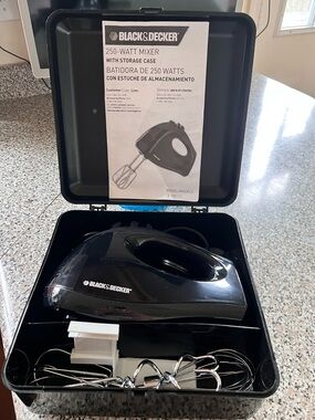 Black & Decker Black Hand 250 Watt Mixer with Storage Case and Attachments